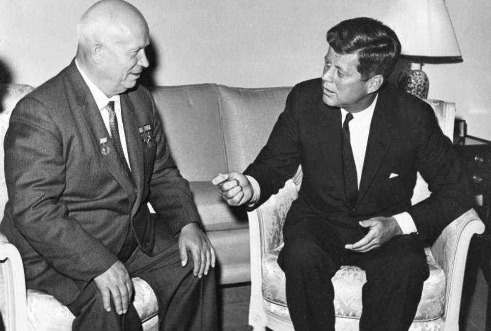 约翰·肯尼迪|肯尼迪遇刺真相，与虎谋皮牵动幕后势力，最终引发催命符！