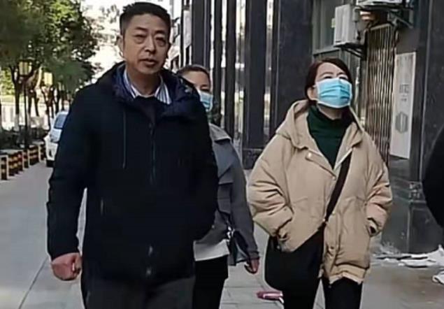 许敏|熊磊母亲晒女儿近照，碗里插筷子方式引热议，不拘小节还是没素养