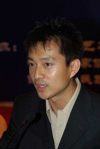 李幼斌|他曾是“央视最帅”主持人，被传绯闻后离职，今是爱奇艺总裁