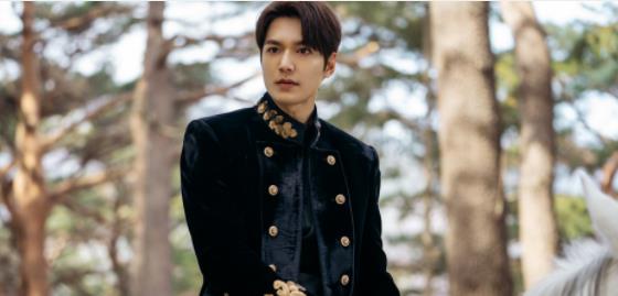 李敏镐|戏路被定型！朴信惠演富家千金让人出戏，李敏镐扮贫穷男没说服力