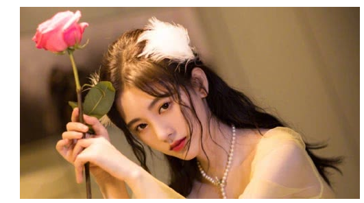 鞠婧祎|鞠婧祎泳衣照怎么样？无美颜不开滤镜太自信，这状态太真实了