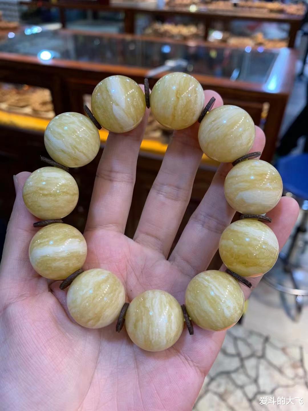 蜜蜡|虎皮蜜蜡手串，您看这串品相怎么样？是否喜欢