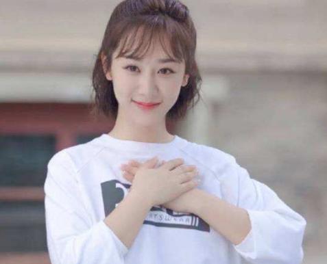 |《余生》还未播出,曝杨紫又一网剧将拍,搭档男主身份成谜