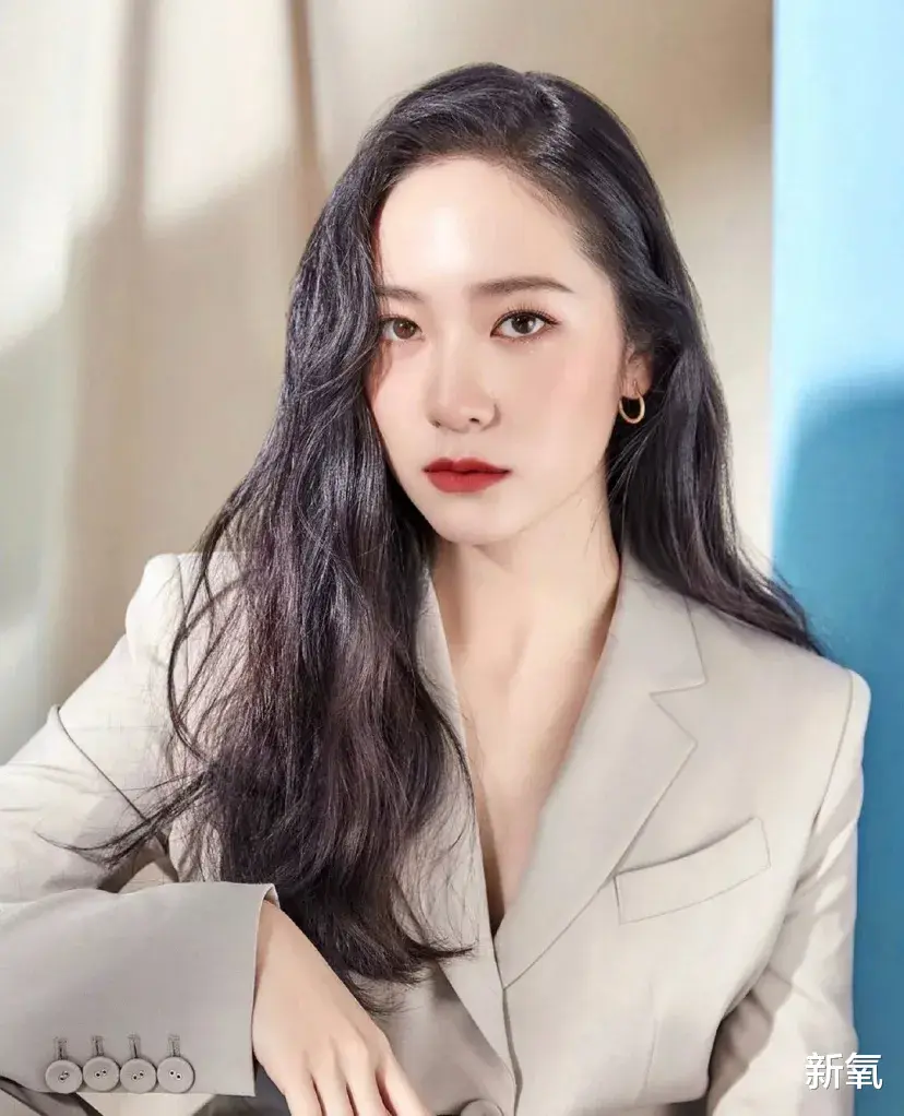 华晨宇|从头皮换到脸皮，华晨宇做过的项目比他的作品还多吧？