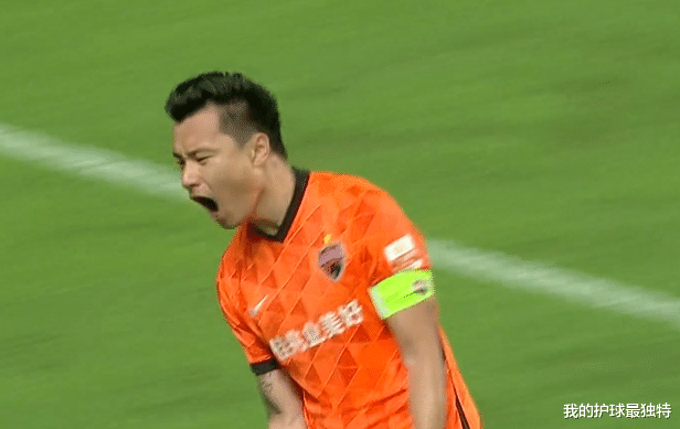 郜林|2-0！郜林爆发！鱼跃冲顶破门，C罗式霸气庆祝，6000万新援神助攻