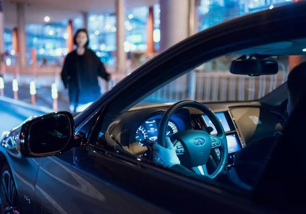 网约车|湖北：女乘客手机落网约车上，放话不送回就投诉，结果大快人心