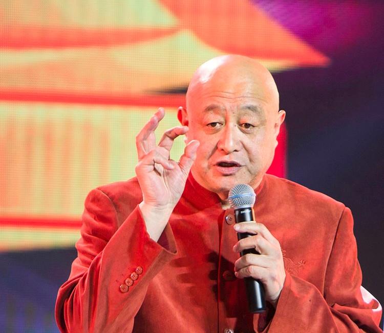 陈寒柏|从相声大师到臭名远扬，5姓家奴的陈寒柏，远比你想象得更糊涂