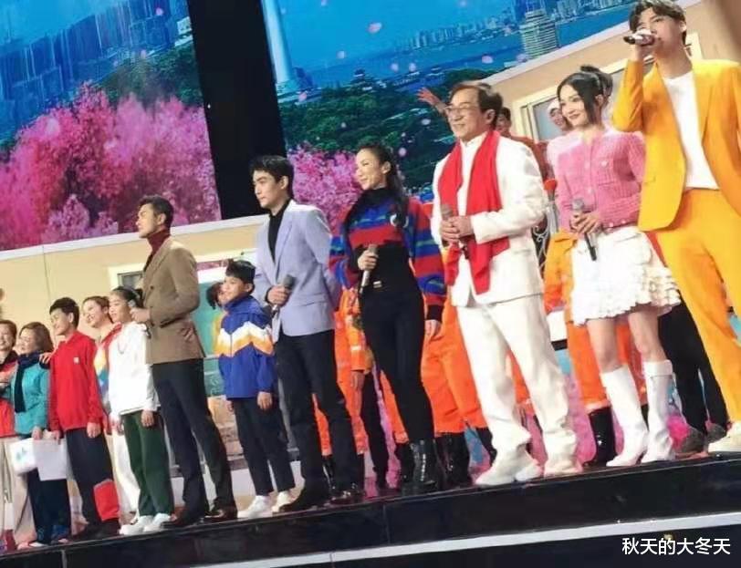 肖战|肖战新造型！彩排空出位置预备空降，元宵晚已确定出席？