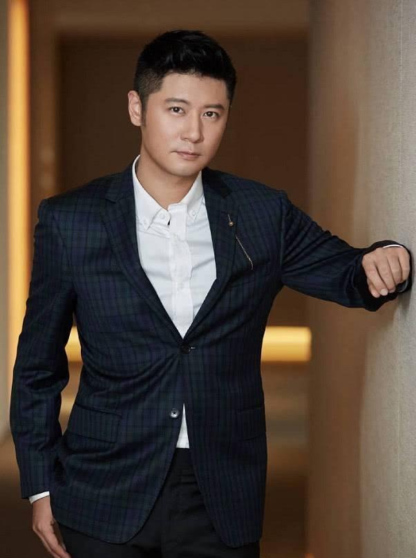 唐艺昕|42岁的任重为戏减肥，仅用2个月瘦身18斤，自律很重要