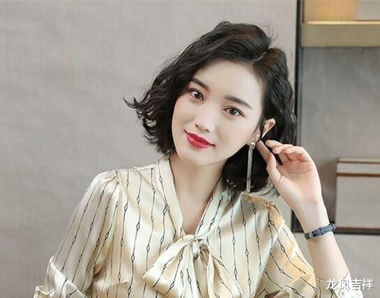 教练|55岁女人：和同事学游泳，原本是为了减肥，没想到毁了我后半生