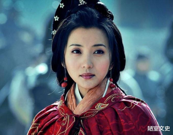 河南农民垃圾堆捡一女婴,辛苦抚养16年成花季少女却已失笑