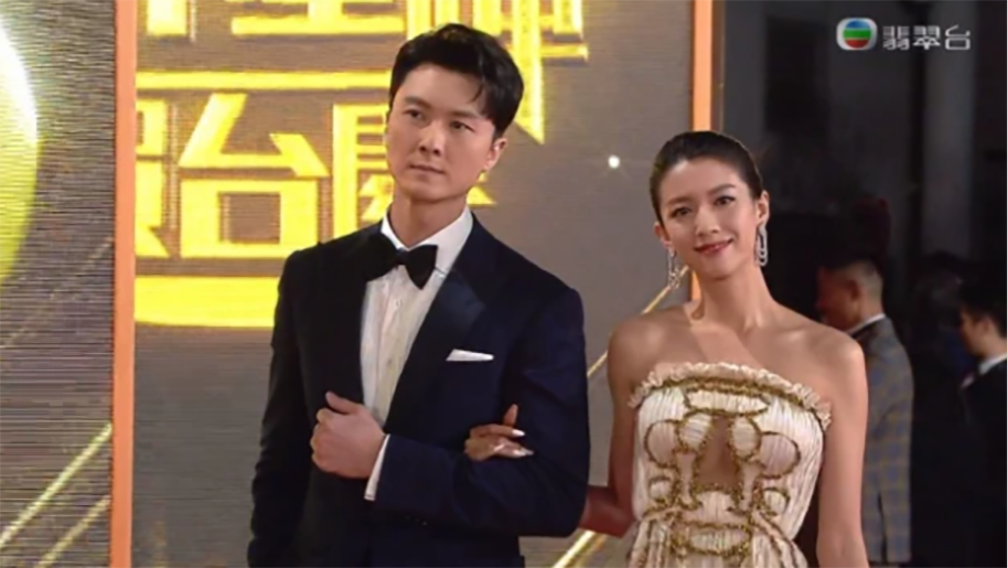 蔡思贝|不避嫌，红毯上王浩信和蔡思贝挽手走红毯！陈自瑶独自一人美丽