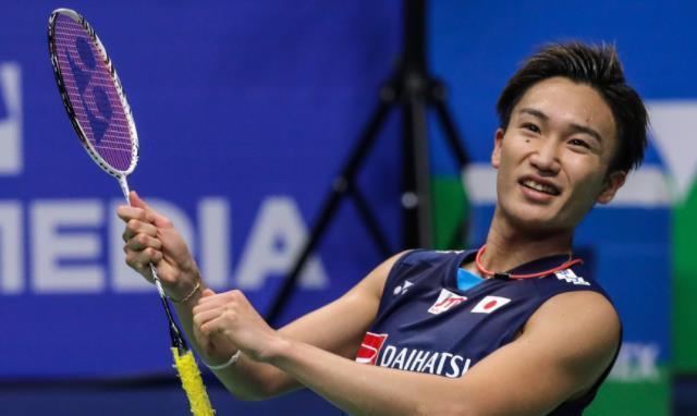 可馨育娃|羽坛连爆大冷门!男双冠军组合出局,桃田贤斗2-0晋级会师队友
