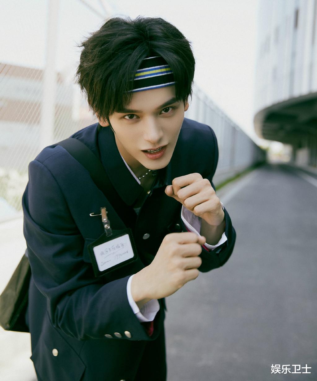 天官赐福|《天官赐福》演员确定，R1SE翟潇闻演谢怜，张凌赫演花城，丁程鑫最惨