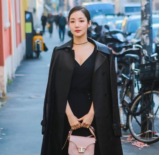 朴敏英|33岁的朴敏英离开精修后，网友直呼失恋了，原来女神都是骗人的！