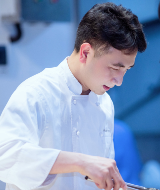 林生斌|林生斌家庭照曝光，时间在朱小贞离世不久，每人脸上表情暗含深意