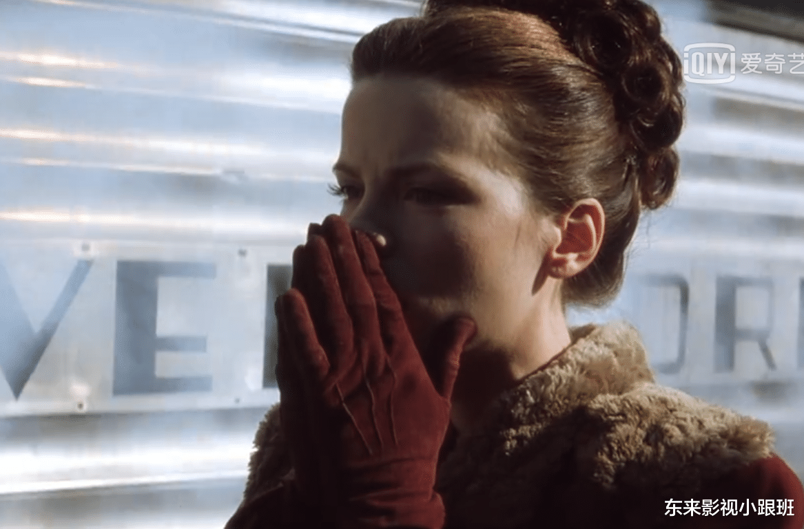 青岛市|《王牌部队》的三角恋成了败笔，而《珍珠港》的为何却成了经典？