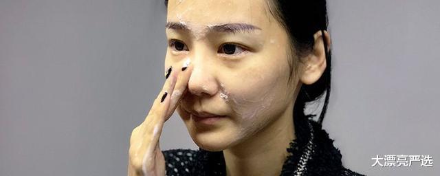 林允 23岁林允自曝“毁容”经历：皮肤屏障受损，有这个习惯一定要改
