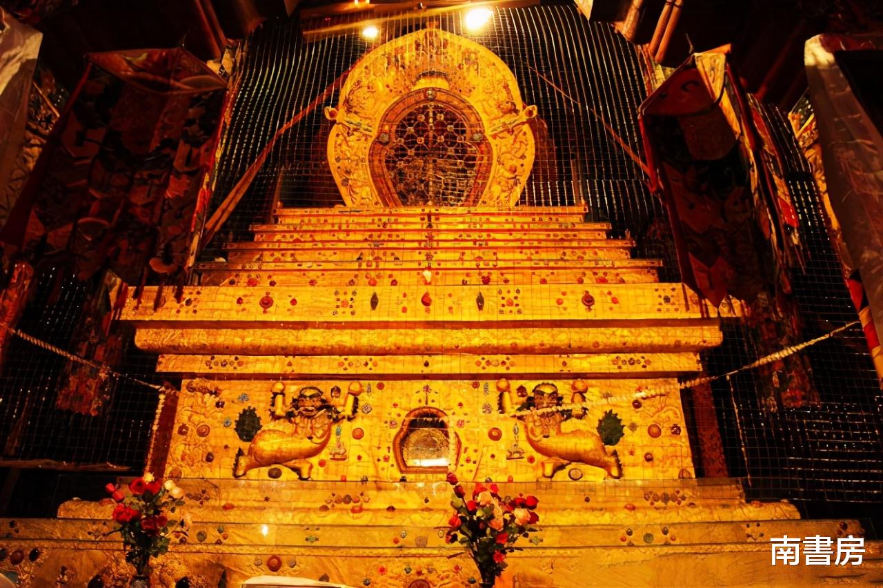 布达拉宫 世界上50％的黄金在布达拉宫？当年建造这座宫殿，耗费多少黄金？