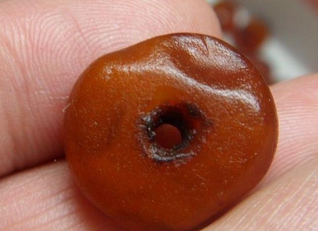 老蜜蜡|古董老蜜蜡到底有几种？分别有什么特征？