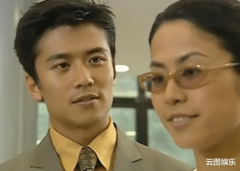 唐文龙|51岁港星唐文龙移居北京，穿288元国货显健硕，被赞普通话很标准