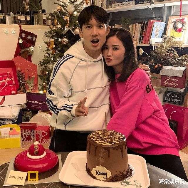 阿Sa|阿SA在爱情滋润下变丰满，穿泳装和男性友人戏水，“事业线”吸睛