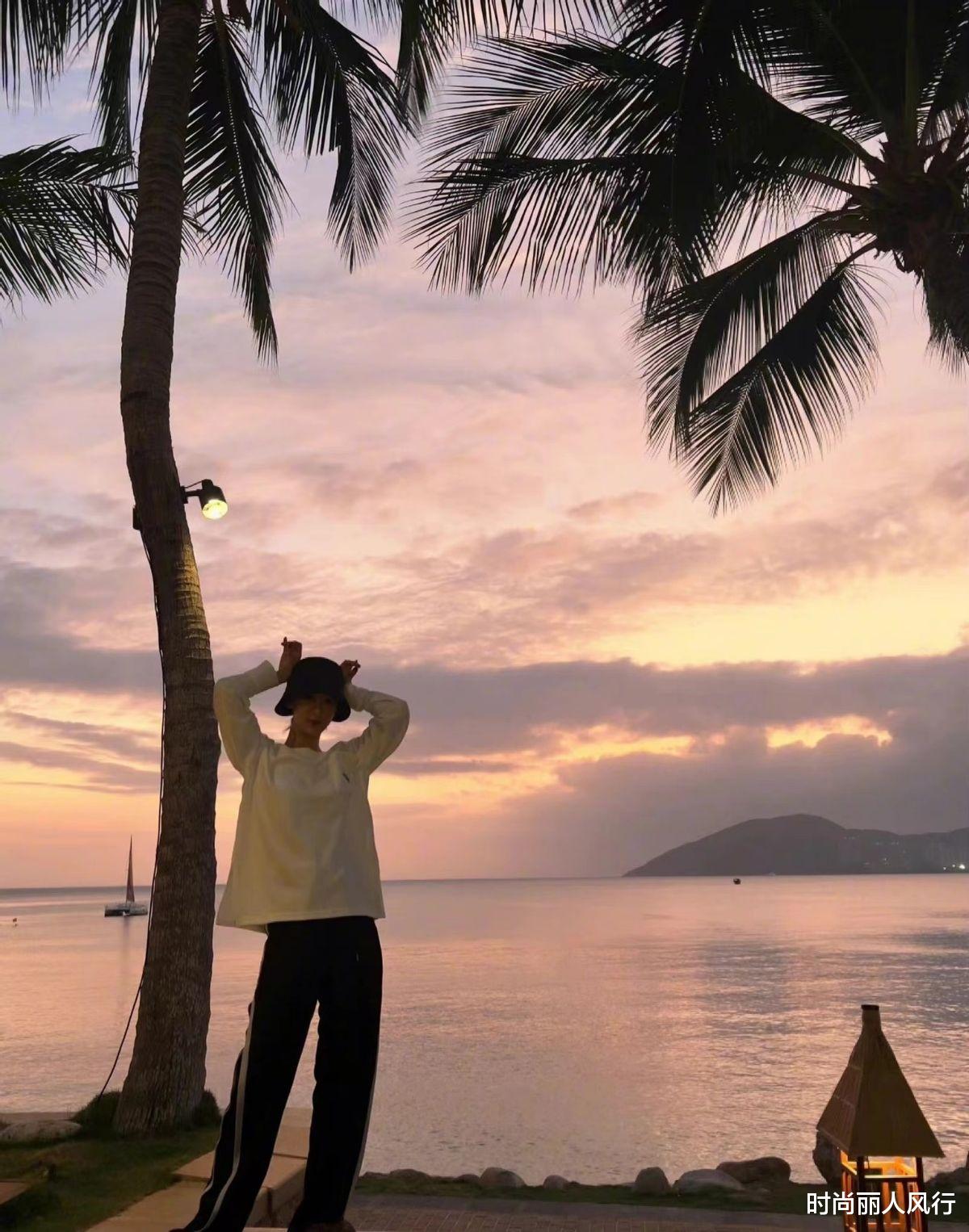 刘玉翠|杨紫越来越美了!近照曝光穿休闲装更亮眼,怼脸自拍都能美回巅峰