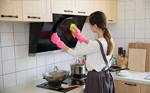 家政|家政中介找不到工资5000元的阿姨