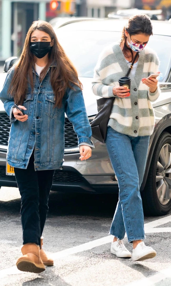 汤姆·克鲁斯|阿汤哥前妻和女儿出街！15岁小苏瑞穿睡裤也难挡美，个子超过170