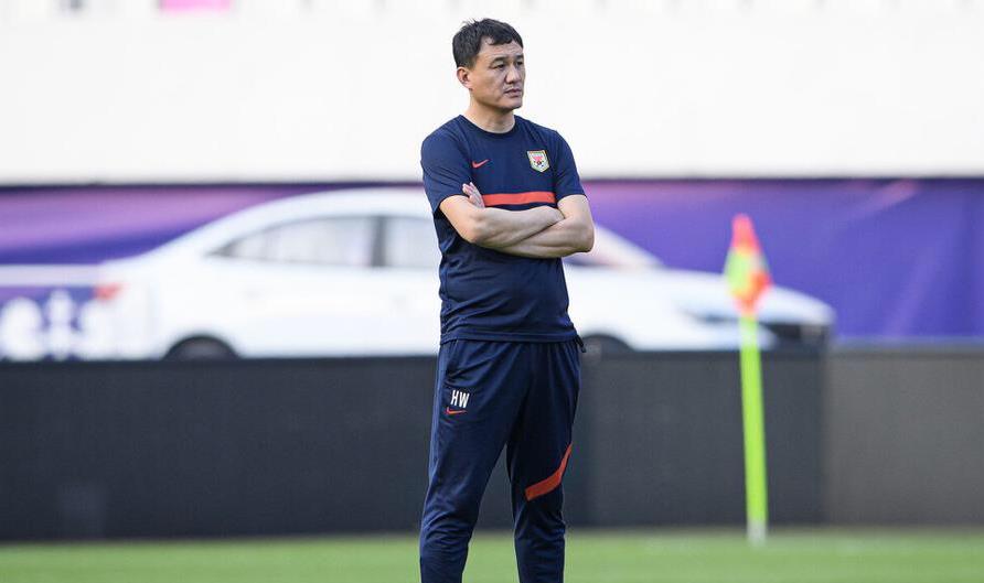 石霞说|山东泰山战深圳首发，后防全主力出击，中场5人组太豪华！