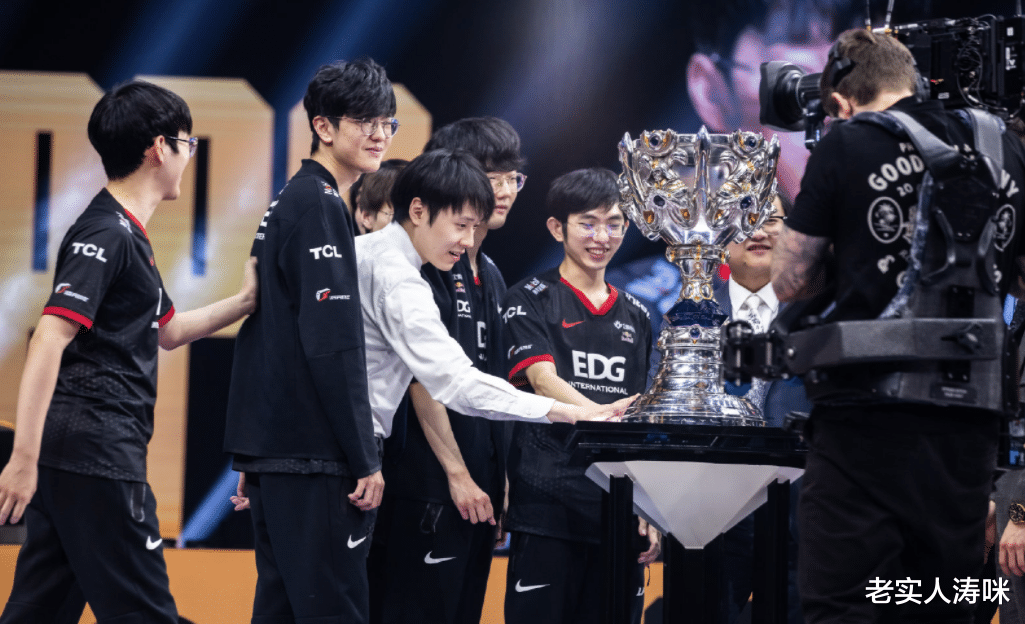 玫瑰|LOL大区人数榜更新！黑色玫瑰超越网1，祖安进TOP5，前2难以撼动