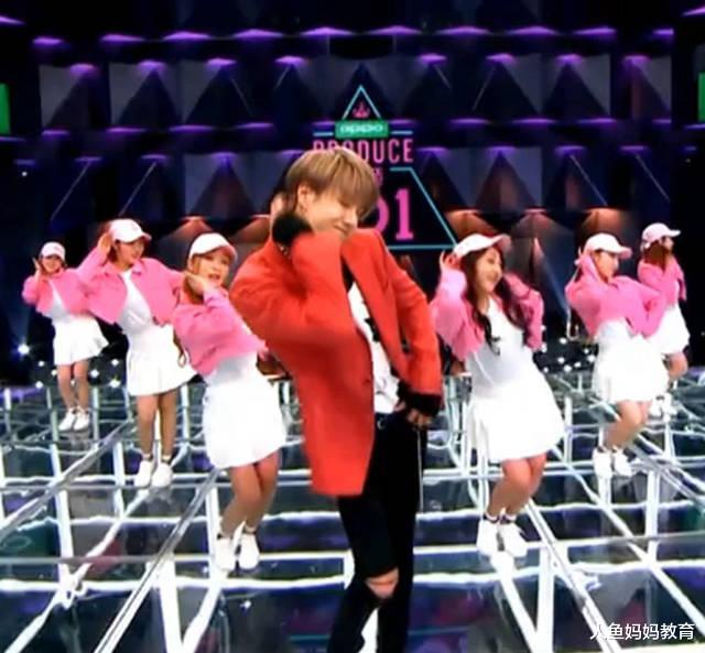 王一博|王一博的成名史：从偶像“白牡丹”到顶尖流量王，他太牛了！