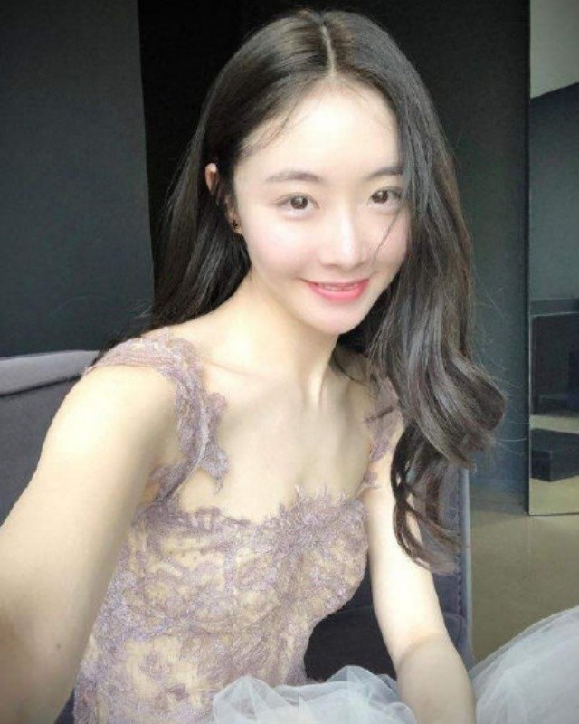 霍尊|水落石出？曝陈露遭警方手铐带走拘留，闺蜜王萌二字回应被骂翻