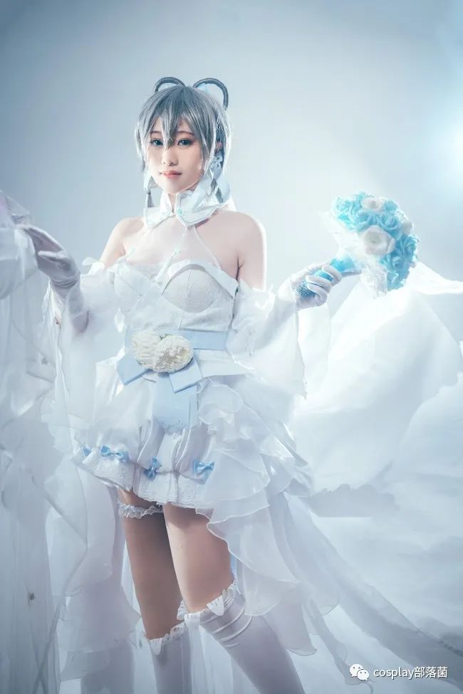 |cos：花嫁洛天依，交换无名指金色的契约