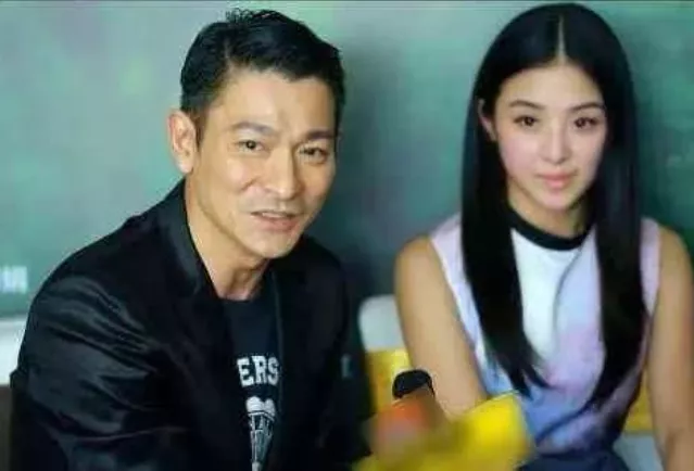 张含韵|恋情曝光!却被全网劝分?