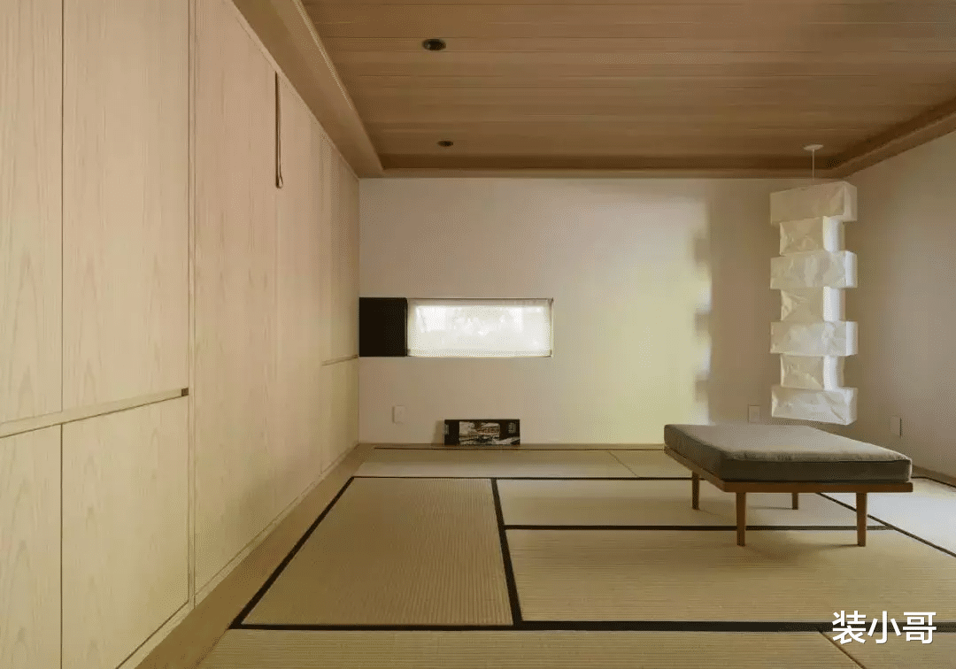 去过日本才发现,日本人家里只有一件家具,难道是为了省钱?