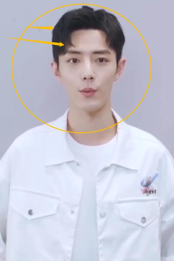 肖战|肖战正能量物料，无美颜下的脸更令人心动，却隐约长出小肚腩