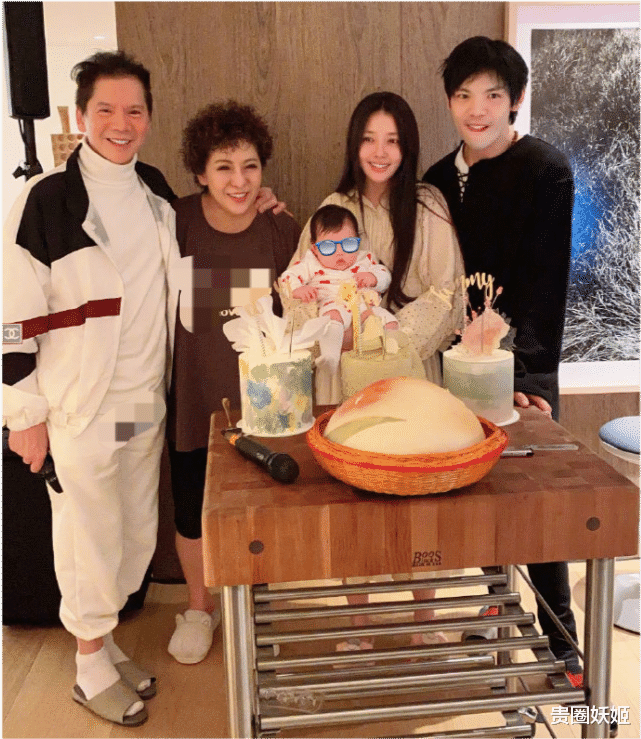 向佐|向佐晒37岁庆生照，自曝郭碧婷女儿行踪，一家三口终于要团聚了