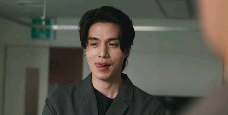 李栋旭|嬉笑怒骂间追凶不止：李栋旭的《邪恶与疯狂》第3集，小钩和大鱼