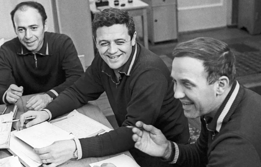 宇航员 不穿宇航服进太空会怎样？3名宇航员缺压血管破裂，短短40秒丧命