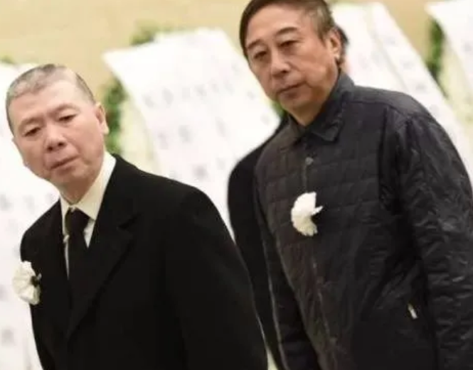 冯巩|隐瞒28年,冯小刚与冯巩关系终于藏不住了,网友:真是没想到