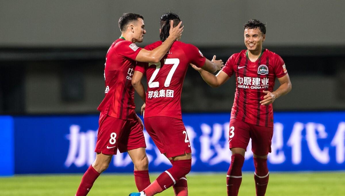 羞嗒嗒的玫瑰|艾克森建功张琳芃送点,中超第五轮补赛残阵河南嵩山逼平广州队