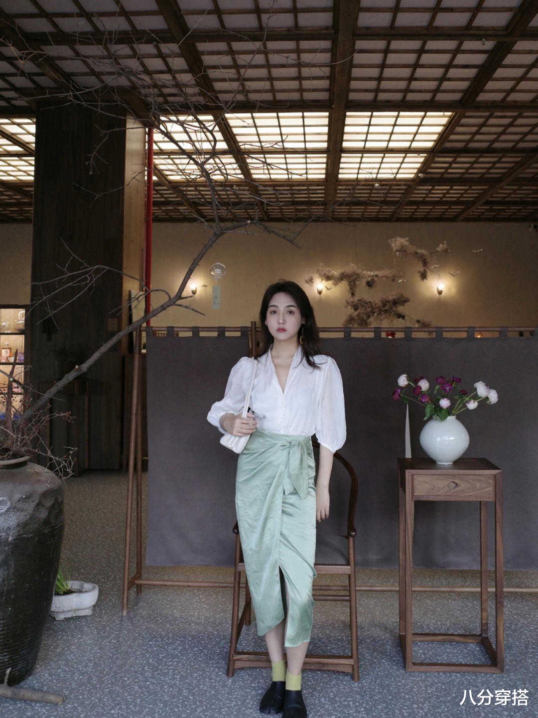 八分穿搭|夏季出游必备衣服单品,轻盈舒适的棉麻风,也能拍出时尚大片来