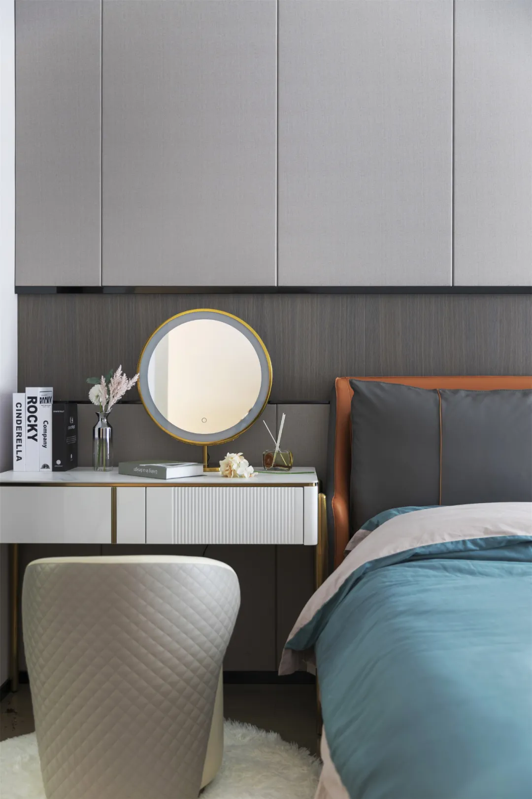 设计师|148㎡现代轻奢风,黑白灰咖的高级精致生活!