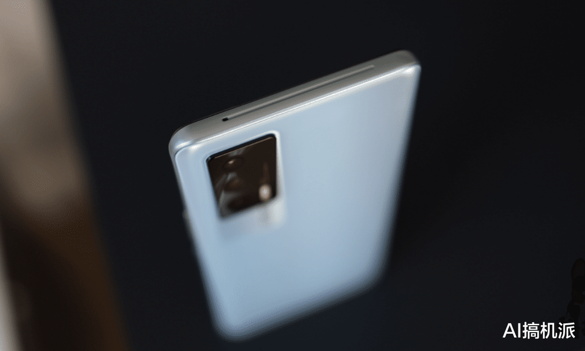 iqoo neo|骁龙870+144Hz刷新率+44W快充跌至1799,专业电竞体验,很给力!