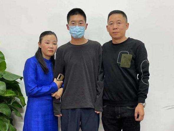 商品房|孙海洋展示刚租的房子，如果不是吴飞龙，可以直接买高档商品房了