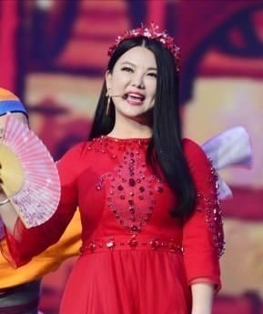 李小萌|中年官宣离婚，12年婚姻宣告破裂，女儿才12岁