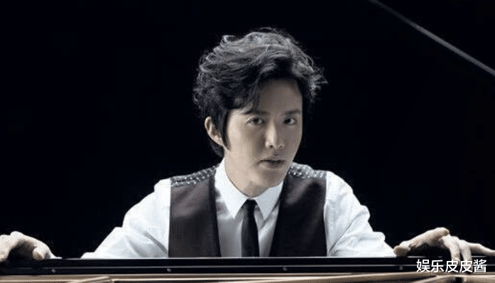 突围|一次一万？李云迪“利益同居”的背后，最对不起的是张小鲁！