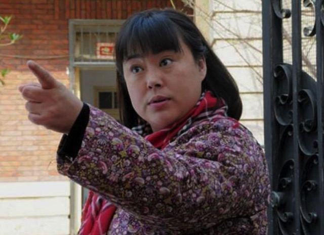 李菁菁|51岁李菁菁自曝患癌，曾陷诈骗风波，3段婚姻全是小鲜肉