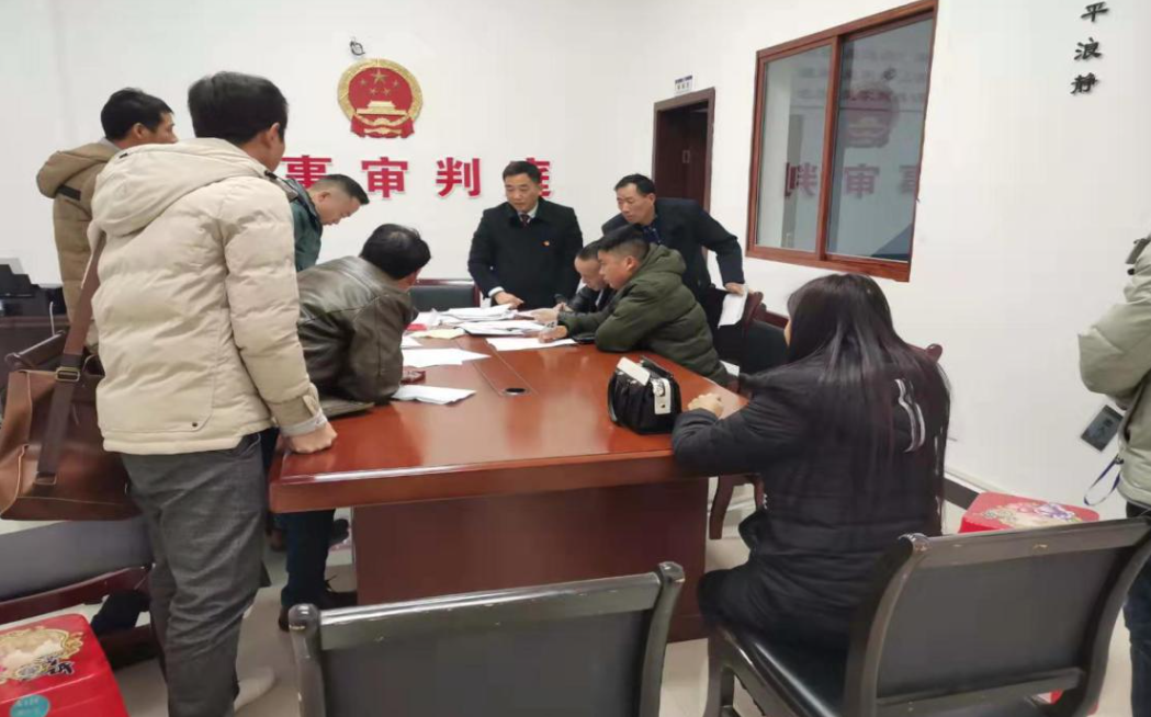 炎九|七旬老奶奶床前无人赡养，四个儿女当天互相推卸责任，丑态百出！